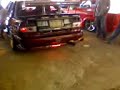 tsuru fuego por el escape