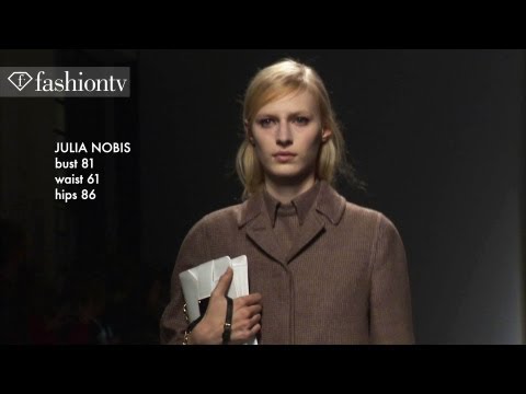 Julia Nobis - Julia Nobis: Top Model at Fall/Winter 2013-14 Fashion Week http://www.FashionTV.com/videos MILAN - FashionTV highlights Australian model Julia Nobis in Milan...