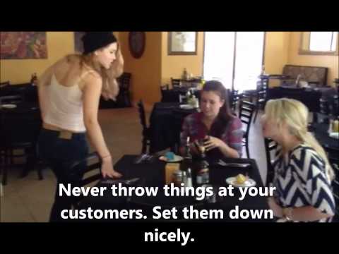 how to provide good customer service in a restaurant