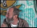 Muralha recita \"A m�o da direita � a esquerda\"