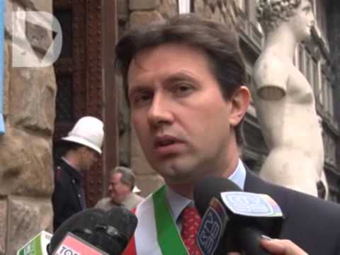 DARIO NARDELLA SU STATUA JEFF KOONS - video