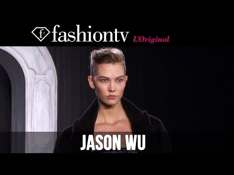 Jason Wu - http://www.FashionTV.com/videos NEW YORK - FashionTV is at the Jason Wu Fall/Winter 2014-15 show at New York Fashion Week. It's no wonder Michelle Obama is a...