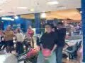 Patofeo jugando a los bolos? Patofeo jugando a los bolos?