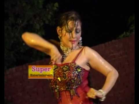 Nadia ali home made mujra, mera tan man 