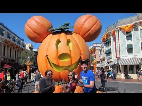 Disneyland Halloween Time 2013