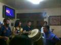 videos de fiesta en el bar a curva