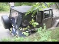 FJ40 Land cruiser in the mud