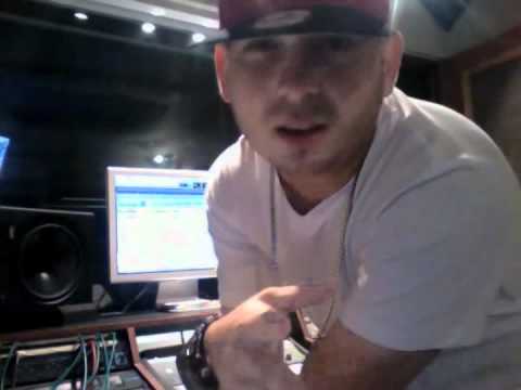 Maximus wel En Ziknal Musik Studios Produciendo -