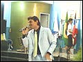 Euber Medrado canta Mais Perto Quero Estar