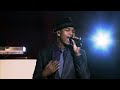 Ne-Yo performs 