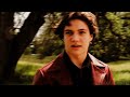 Everybody Loves Me [Cirque du Freak; vidlet]