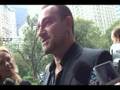 U2-s-Bono-visits-Mic