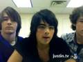 JB-singing-SOS