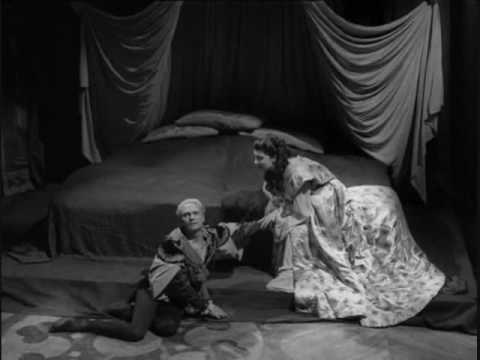 an analysis of soliloquies in macbeth by william shakespeare The soliloquies in macbeth are not only of utmost importance because of its apparent lyrical the witches have prophesied that macbeth will be thane of cawdor and shakespeare shows the efficacy of his art as through macbeth's lines he. an analysis of soliloquies in macbeth by william shakespeare The soliloquies in macbeth are not only of utmost importance because of its apparent lyrical the witches have prophesied that macbeth will be thane of cawdor and shakespeare shows the efficacy of his art as through macbeth's lines he.