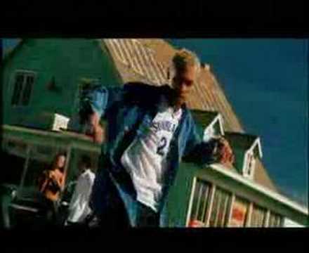 Junia - It's Funny