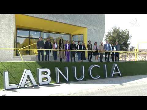 El “Aula del Futuro” llega al CEFIRE La Nucía para formar al profesorado.