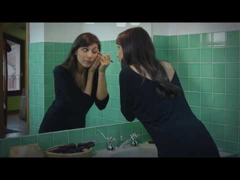 Diese Frau verlor ihr Augenlicht weil sie diese Wimperntusche trug. BITTE TEILEN!!!