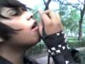 Emo-Con-Un-Clavo-en-