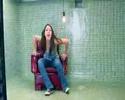 Lara Infinitamente Sola Official Music Video and Lyrics