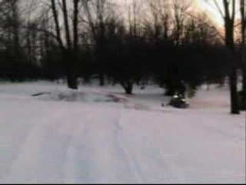 arctic cat snowmobile jumping. Yamaha Arctic Cat Polaris