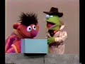 Sesame Street - Ernie and Salesman \"The Empty Box\" Sesame Street - Ernie and Salesman \"The Empty Box\"