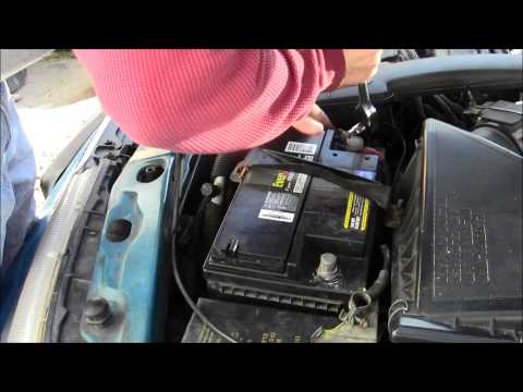 how to disconnect the battery of a car