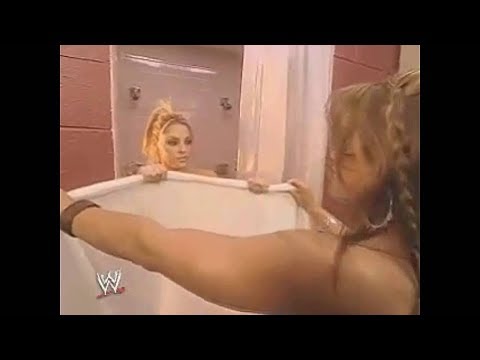 WWE Trish & Mikkie Hot Bathroom & Kissing Scene