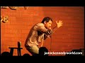 jamie kennedy at the tempe improv talking about homeless people in front of a sold out crowd.