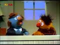 classic sesame street   simon soundman needs ernies help