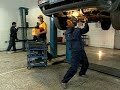DHL freeze in unison @ Service Center