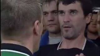 Roy Keane und Patrick Vieira geraten im Spielertunnel aneinander