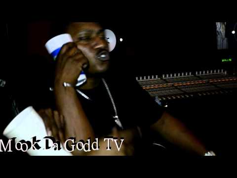 OG - O.G.DOUBLE D Workin On His New Mix Tape.