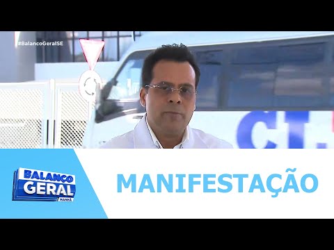 Cut realiza manifestação em frente ao Tribunal de Contas do Estado