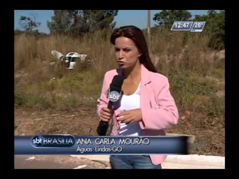 acidente - Bandidos roubam carro e sofrem acidente com o veículo.