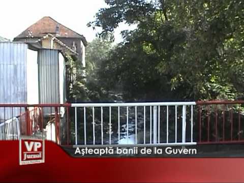 Aşteaptă banii de la Guvern