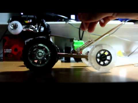how to make a mousetrap vehicle go straight