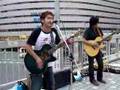歌続♪背中合わせ♪2007.7.21(土)大阪・梅田の歩道橋