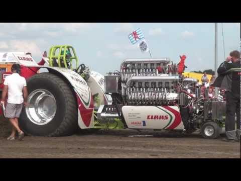 Tractorpulling - Green Monster + Fighter @ Tractor Pulling Edewecht 05.08.2012 by MrJo.