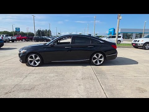 Used 2020 Crystal Black Pearl Honda TOURING 2.0T AUTO image 1