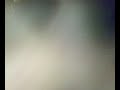 sandra viene assalito dai paparazzi , ma con la sua tenacia riesce in qualche modo a fuggire