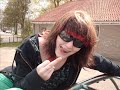 ikke met een lollig bui