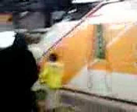 西新井駅に特急が停まってる！？