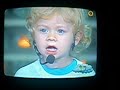 Himno Argentino cantado por ni�o de 2 a�os!