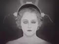 the trailer of the 21st century musical score of fritz lang's legendary sci-fi movie. made under the premise that 'only machine-based music is able to fit to a machine's world'. the movie and the whole soundtrack will be presented by the german pop duett 'octave plateau' and the polish 'szeczin radio symphony orchestra' in autumn 2008. ... the mediator between the brain and the hand is the heart...