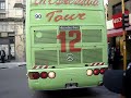 En pleno microcentro de la ciudad de S.M. de Tucuman, un omnibus de larga distancia de dos pisos se metió en una de las calles mas angosta de la ciudad.