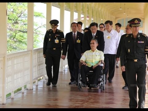 mathuros - พระบาทสมเด็จพระเจ้าอยู่หัว เสด็จพระราชดำเนินจากวังไกลกังวล...