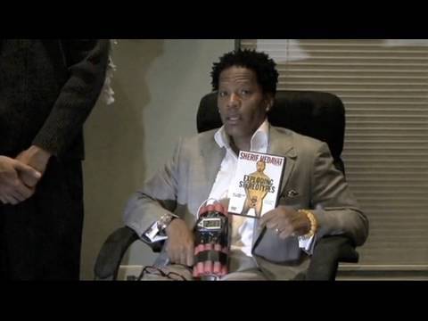 DL Hughley endorses comedy DVD Exploding Stereotypes