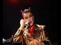 Mr. Macphisto Sings 