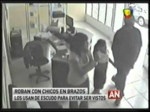 HISTORIA DE LA TV ARGENTINA: PADRES USAN A SUS HIJOS PARA ROBAR / 2011