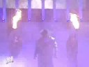 Undertaker destroza el cuadrilatero